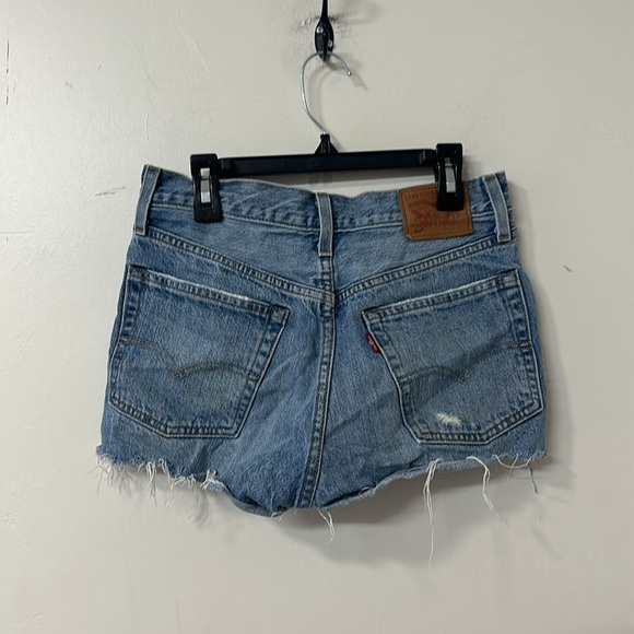 Levi’s Jean shorts - Picture 2 of 3